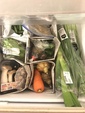 おこもり生活に宅配食材。パンパンの野菜室をうまく収納するアイデア