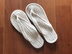 夏の在宅ワークも家事も快適に！無印良品の鼻緒のルームサンダル